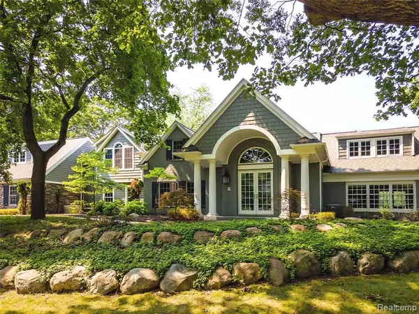 Franklin, MI 48025 1374,31265 WOODSIDE Drive