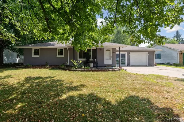 15181 Charluene Drive, Fenton, MI 48430 1403