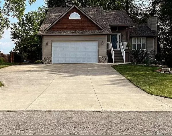 Onsted, MI 49265 9413,7697 Dalton Road