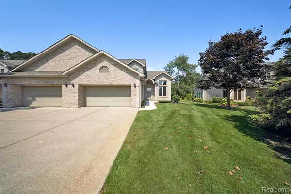 Howell, MI 48843 8134,628 Olde Ivy Lane