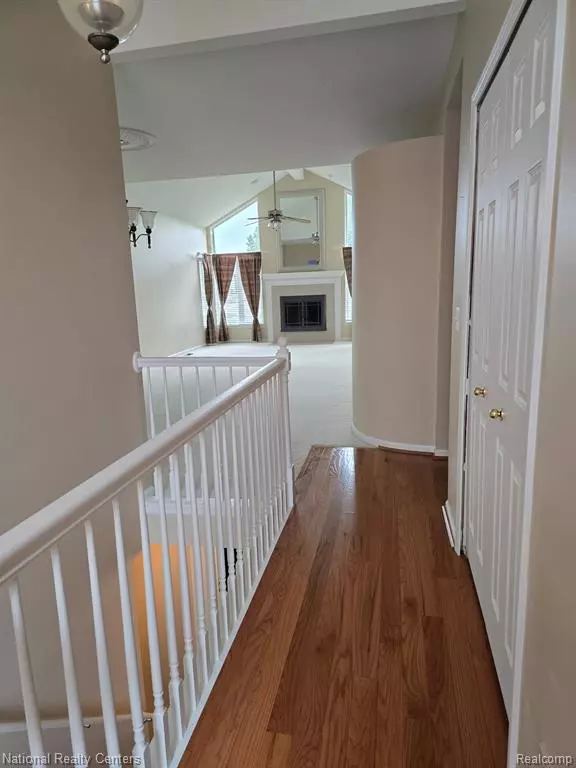 Macomb, MI 48044 6107,50314 PARADISE Court