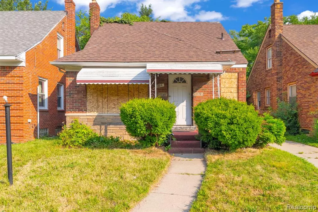 Detroit, MI 48205 3764,11733 Minden Street