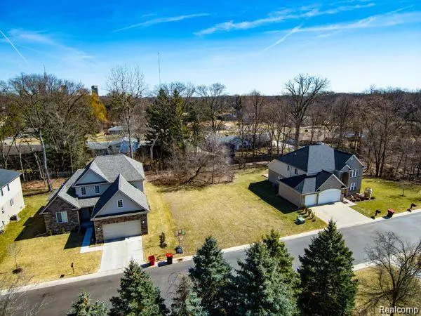24714 Pembrooke Drive, Southfield, MI 48033 3163