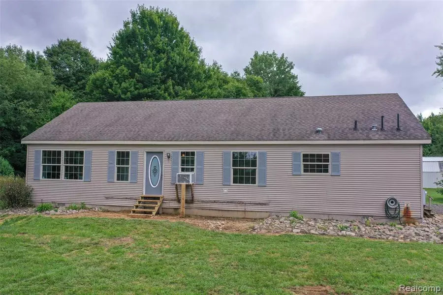 2302 Stiles Road, Brown City, MI 48416 9106