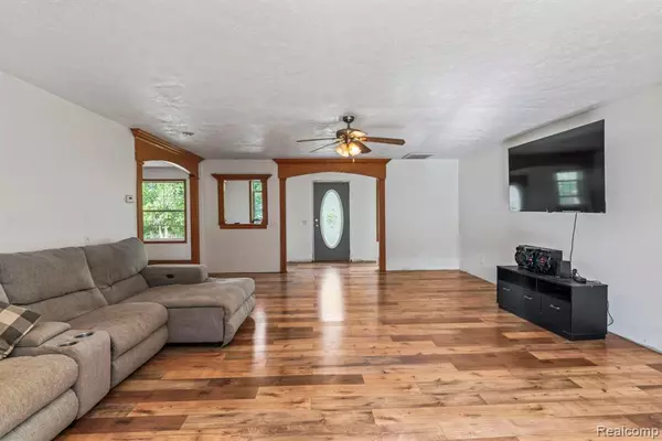 Brown City, MI 48416 9106,2302 Stiles Road