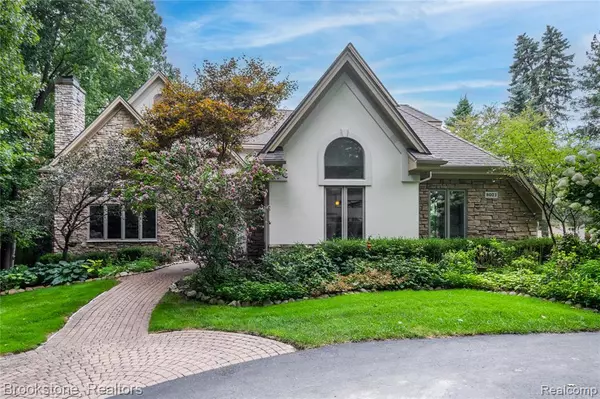 8003 Caribou Lake Lane, Clarkston, MI 48346 1982