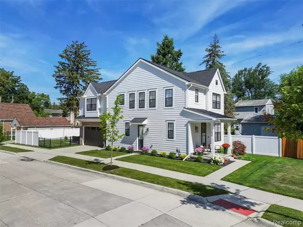 303 N Dorchester Avenue, Royal Oak, MI 48067 2695