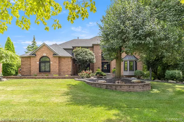 Canton, MI 48187 1253,7270 Wadebridge Drive