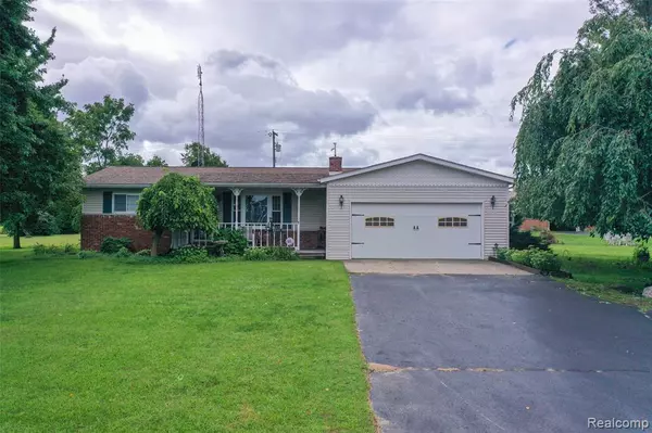 5067 Hemingway Lake Road, Otter Lake, MI 48464 9502