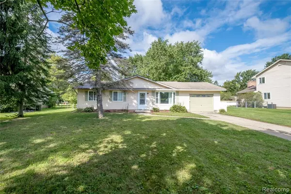 Grand Blanc, MI 48439 7714,5482 Liberty Bell Road