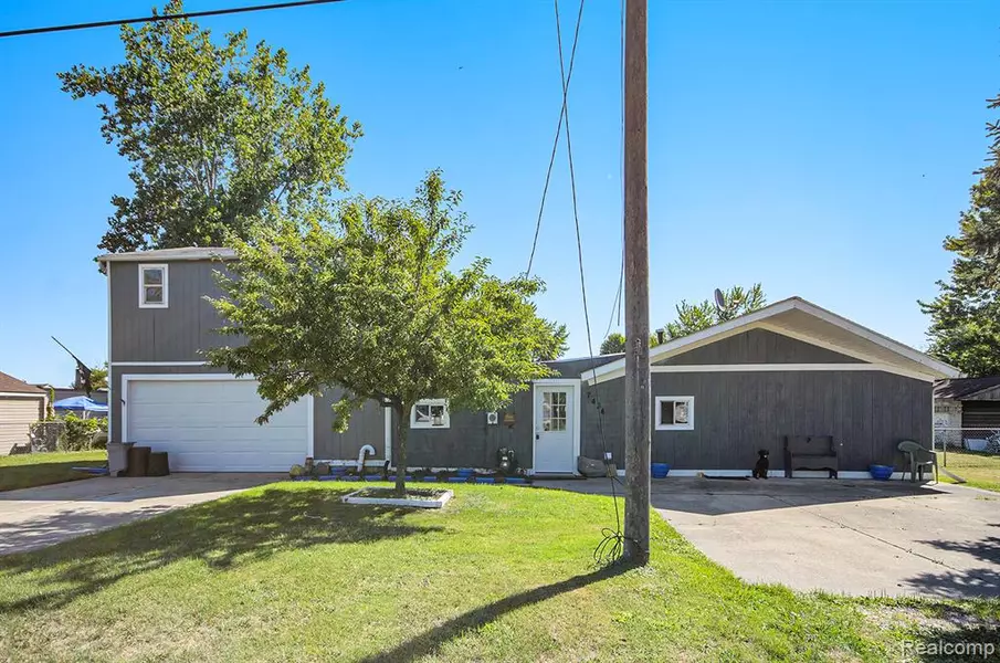 7434 Dyke Road, Clay, MI 48001 3012