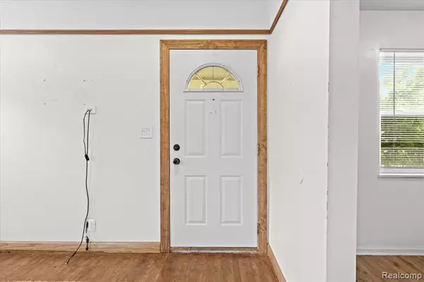 Lincoln Park, MI 48146 2926,3022 Wilson Avenue