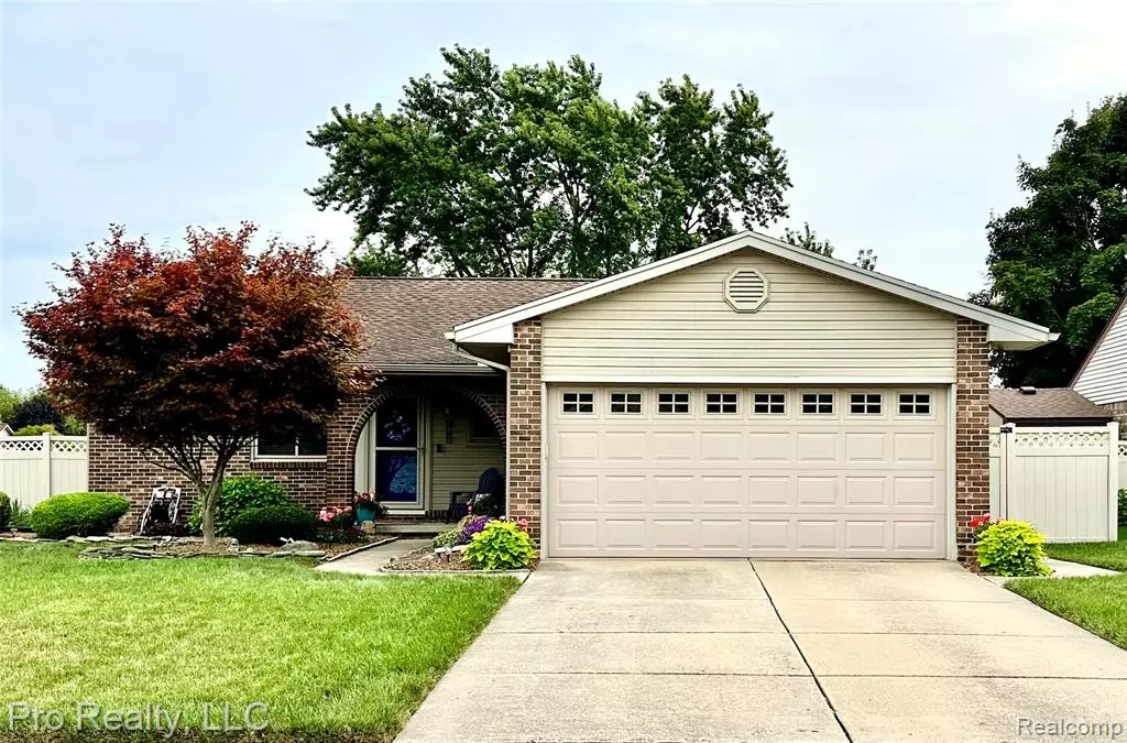 Southgate, MI 48195 3264,15355 Dondero Drive