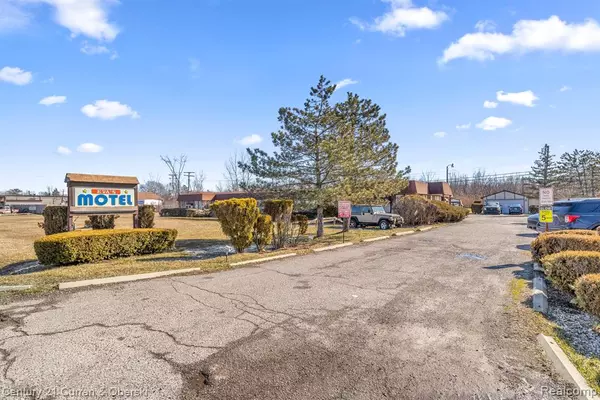 Carleton, MI 48117 9045,11920 Telegraph Road