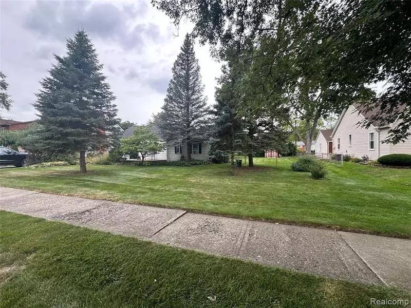 6453 Centralia Street, Dearborn Heights, MI 48127 2001