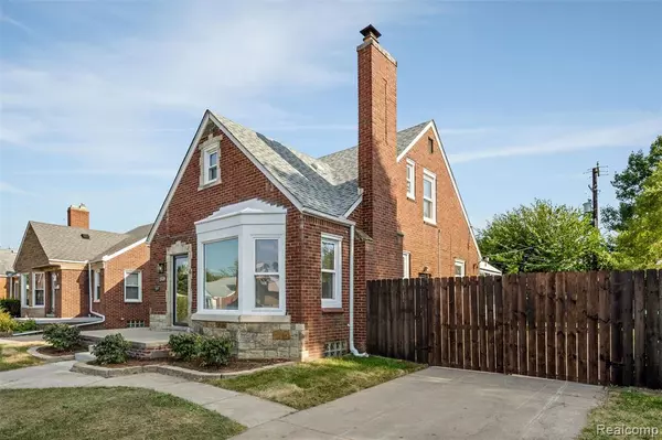 Eastpointe, MI 48021 2806,15130 Sprenger Avenue