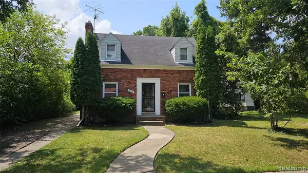 Detroit, MI 48224 3915,4695 Hereford Street