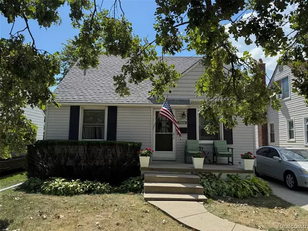 8060 Standard, Center Line, MI 48015 1301