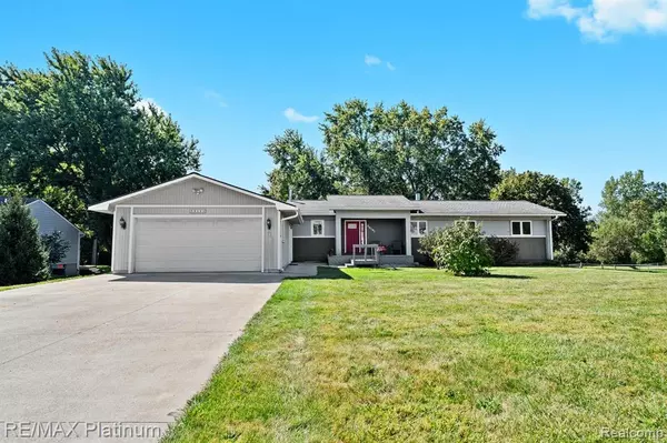 New Hudson, MI 48165 9643,59191 Annah Drive