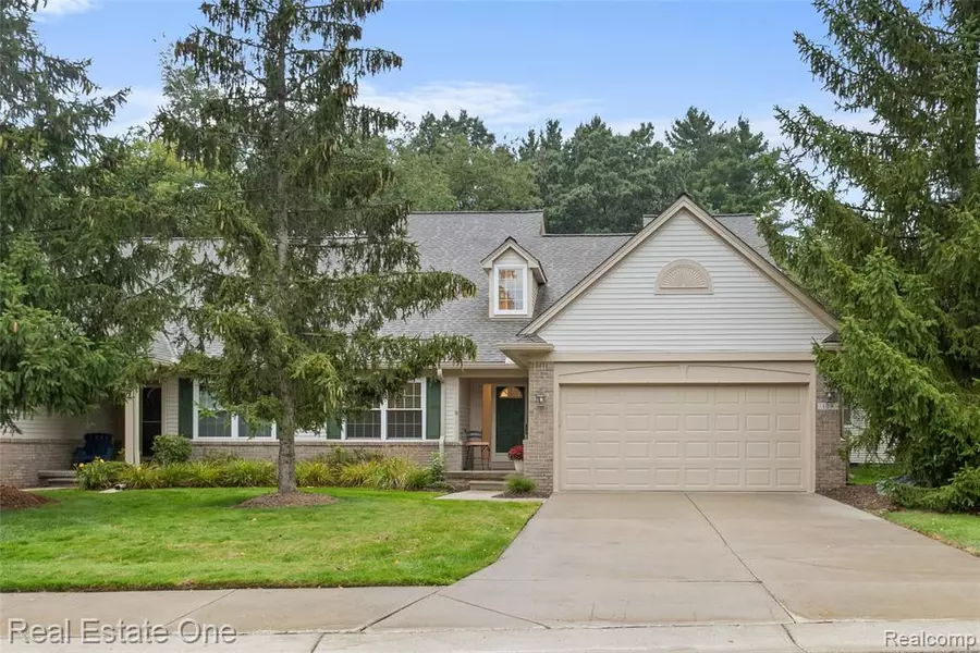 109 Four Seasons Drive, Lake Orion, MI 48360 2646