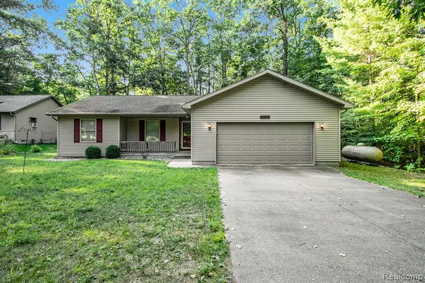 Houghton Lake, MI 48629 8251,7413 W Nestel Road