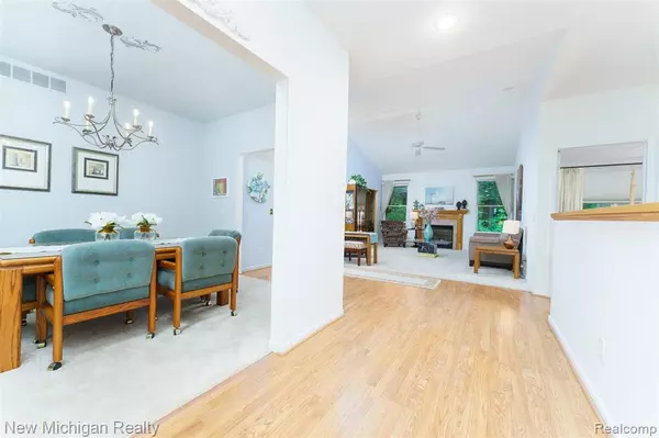 Fenton, MI 48430 3900,13111 Harbor Landings Drive