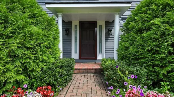 Saline, MI 48176 1763,3482 Oak Park Drive