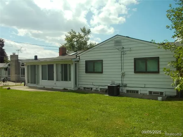 Sterling Heights, MI 48312,38732 Monterey