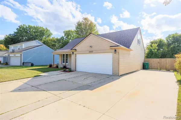 New Baltimore, MI 48047 1029,54253 Bradshaw Drive