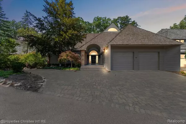 40 Scenic Oaks Drive, Bloomfield Hills, MI 48304 2224