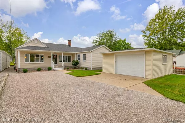 Algonac, MI 48001 1126,125 North Avenue