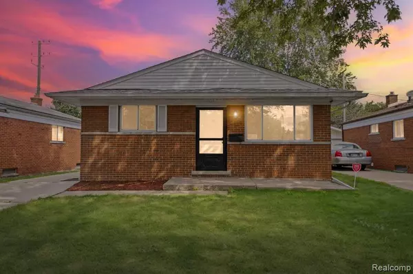 7519 Superior, Center Line, MI 48015 1040