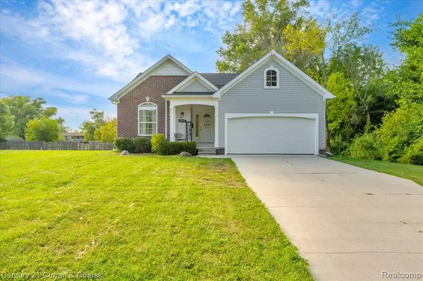 Rockwood, MI 48173 1189,33172 Swallow Drive