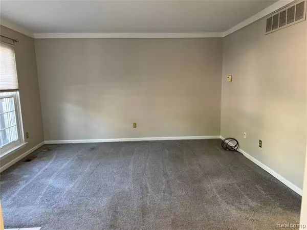 Sterling Heights, MI 48310 4218,36311 Park Place Drive