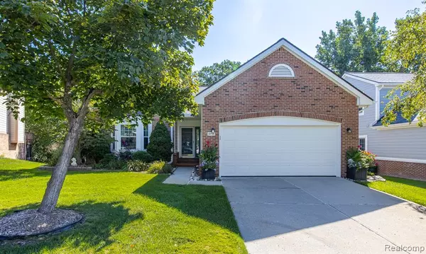 Novi, MI 48377,30796 Golden Ridge