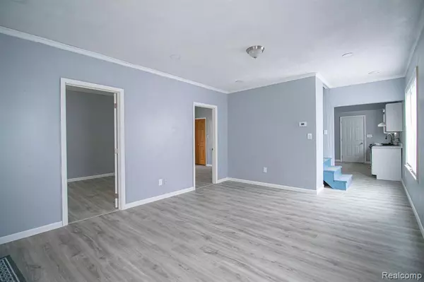 Warren, MI 48091 3019,7011 Meadow Avenue