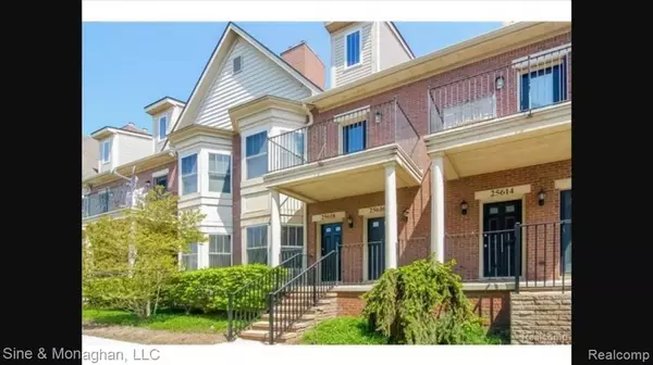 Novi, MI 48375 1860,25588 PORTICO Lane