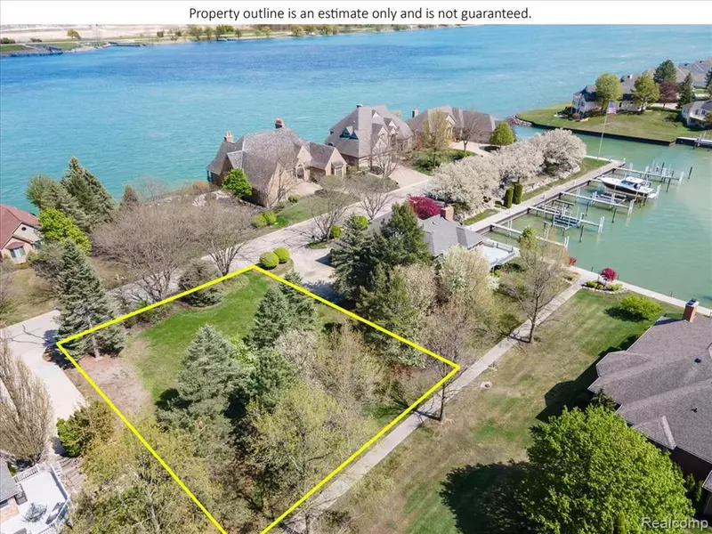 3730 Riverview Terrace, East China, MI 48054 2215