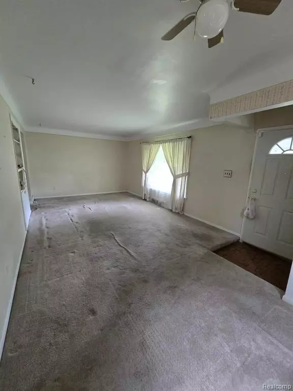 Clinton Township, MI 48036 2841,38747 Harper Avenue