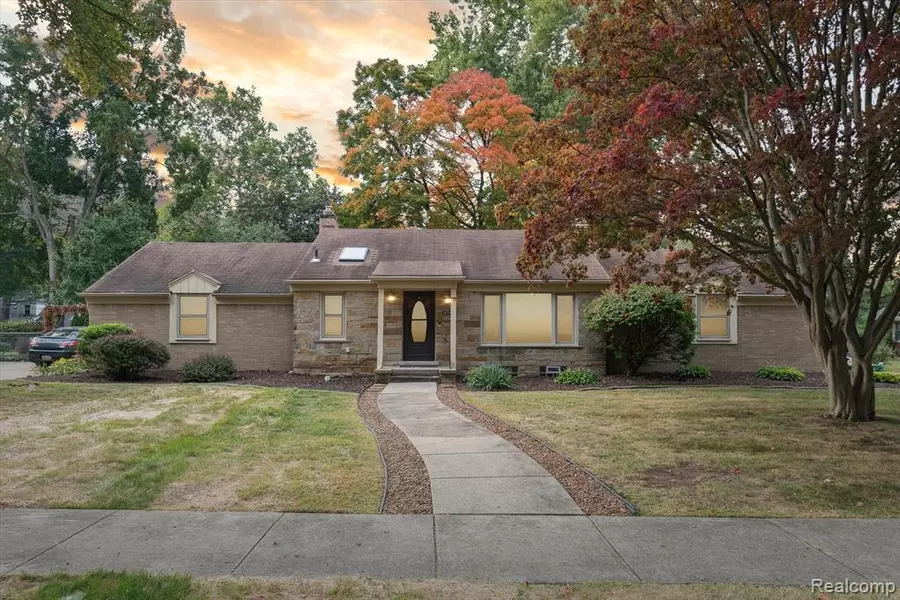 18797 Wiltshire Boulevard, Lathrup Village, MI 48076 2511