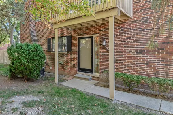 Clinton Township, MI 48038 1722,42501 Eldon Circle