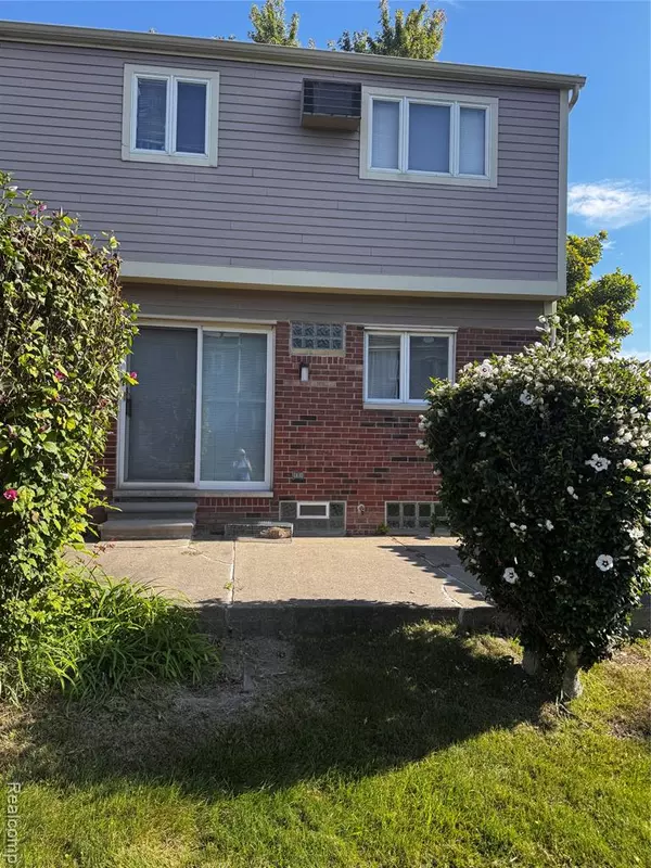 Clinton Township, MI 48036,37236 Great Oaks Court