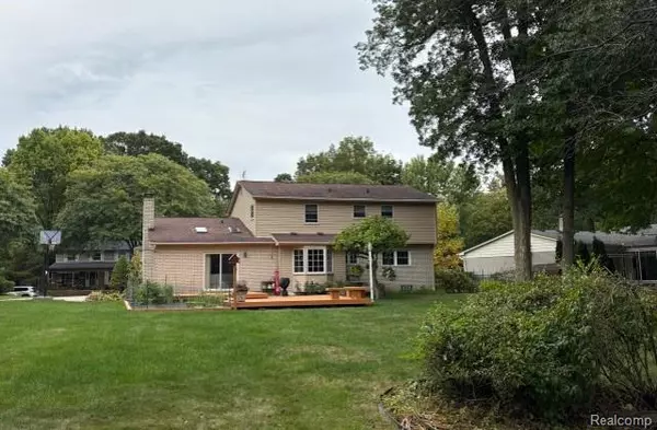 Troy, MI 48084 1122,3665 Estates Drive
