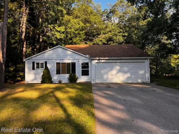 Greenbush, MI 48738 9211,7948 E Cedar Lake Drive