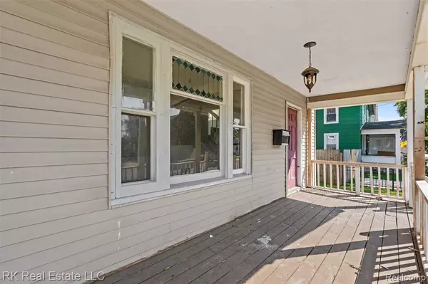 Port Huron, MI 48060 4431,604 11th Street