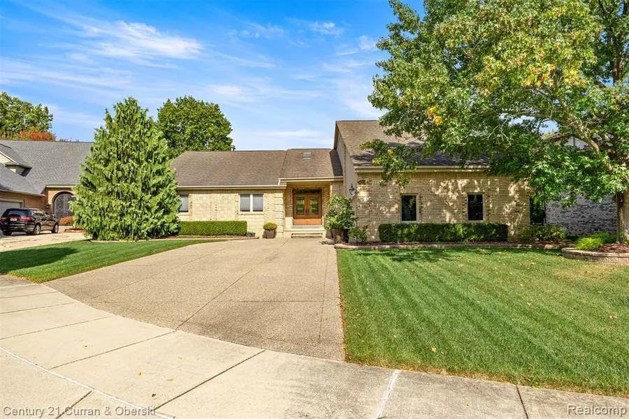 42049 Farm Lane Court, Sterling Heights, MI 48313 2433