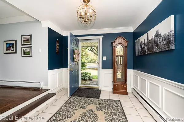 Troy, MI 48098 4246,4203 Sugar Grove Court