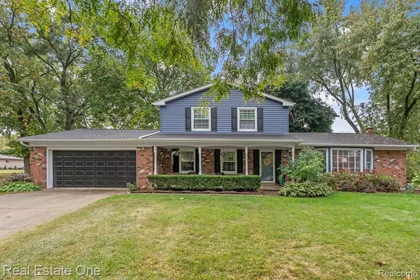 Troy, MI 48098 4246,4203 Sugar Grove Court