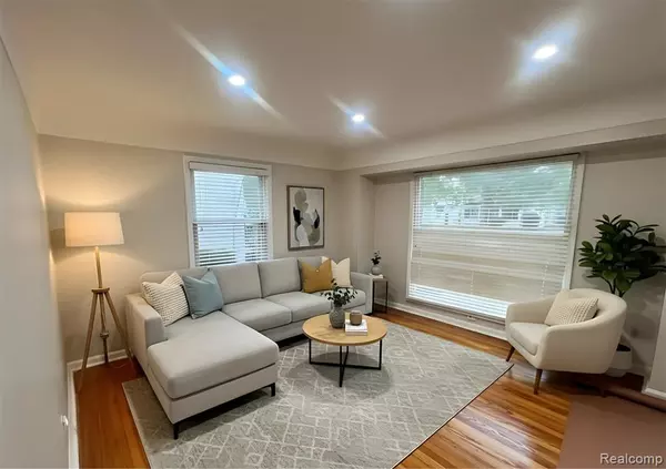 Detroit, MI 48235 2314,19445 Montrose Street