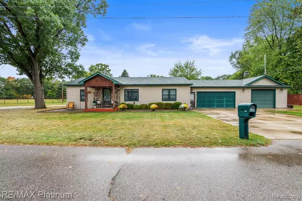 303 N Howell Street, Pinckney, MI 48169 8737